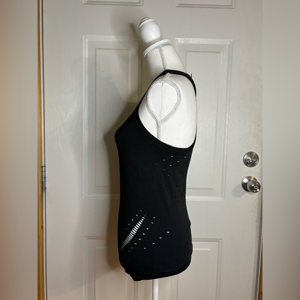 Victoria Sport Black seamless cut-out fitness tank size Small. - Picture 3 of 11